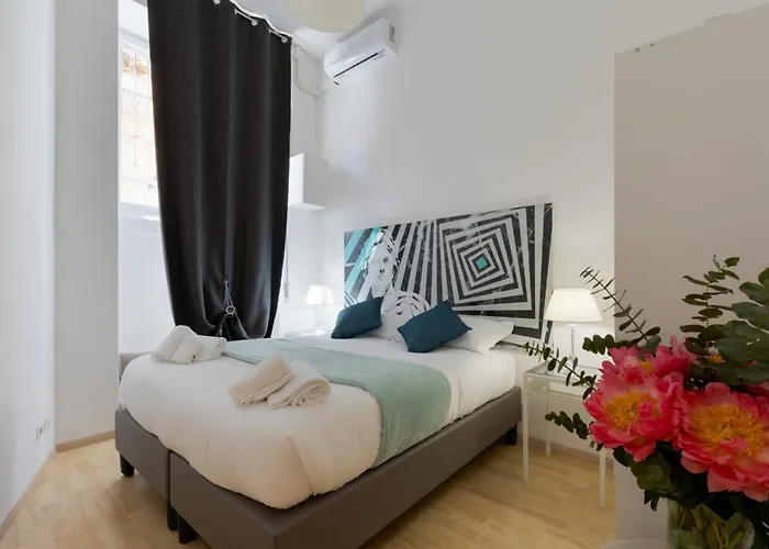 Lilly House Рим